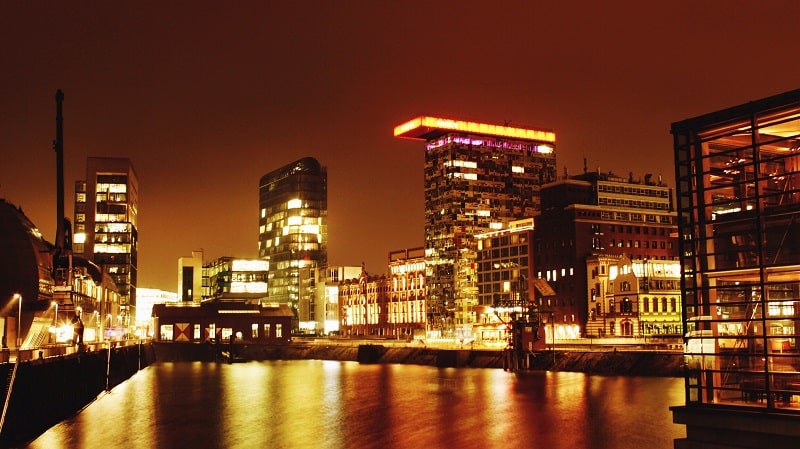 Freie Trauung Düsseldorf / Trauredner Düsseldorf 1 Trauredner Düsseldorf - Freie Trauung Düsseldorf