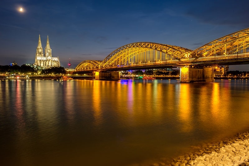 Freie Trauung Köln / Trauredner Köln 2 Trauredner Köln - in der Domstadt das Ja-Wort geben