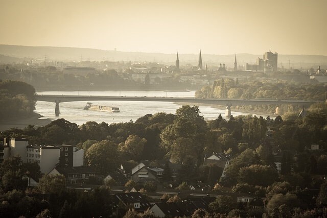 Trauredner Bonn - Blick auf Bonn und den Rhein
