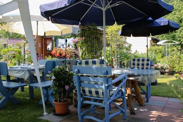 Kinderwillkommensfest Münster - Garten mit Gartenmöbel