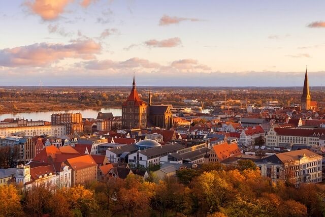 Kinderwillkommensfest Rostock | Die Begrüßungszeremonie 1 Kinderwillkommensfest Rostock - Blick auf Rostock