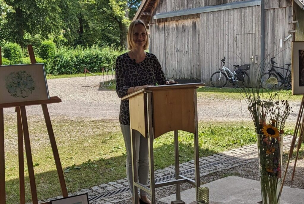 Martina Adler 2 scaled e1727426421900