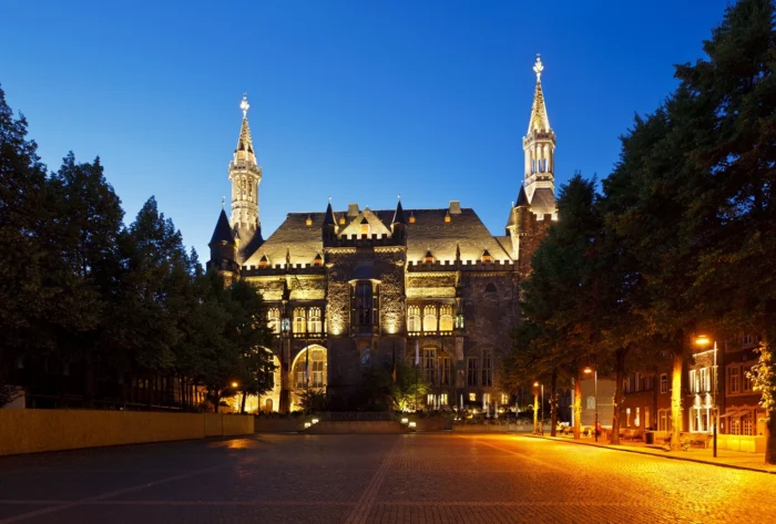 Trauredner Aachen - Hier den perfekten Redner finden 1 Trauredner Aachen - hier gibt es tolle Locations