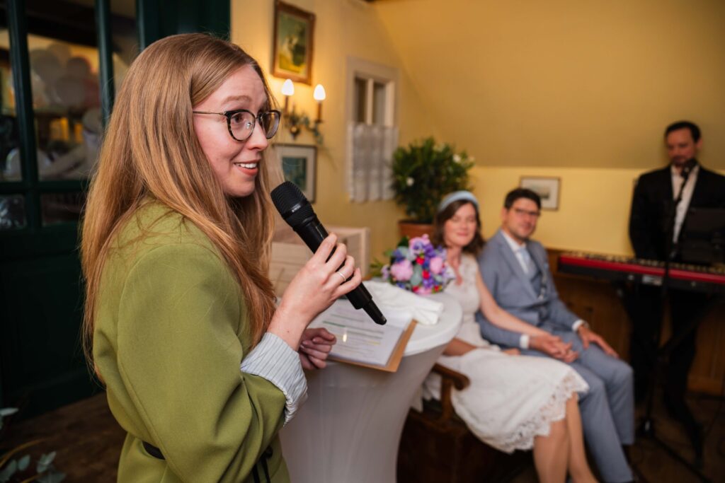 Freie Rednerin Theresa Berger