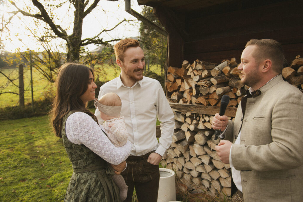 Freier Redner Tom aus Österreich