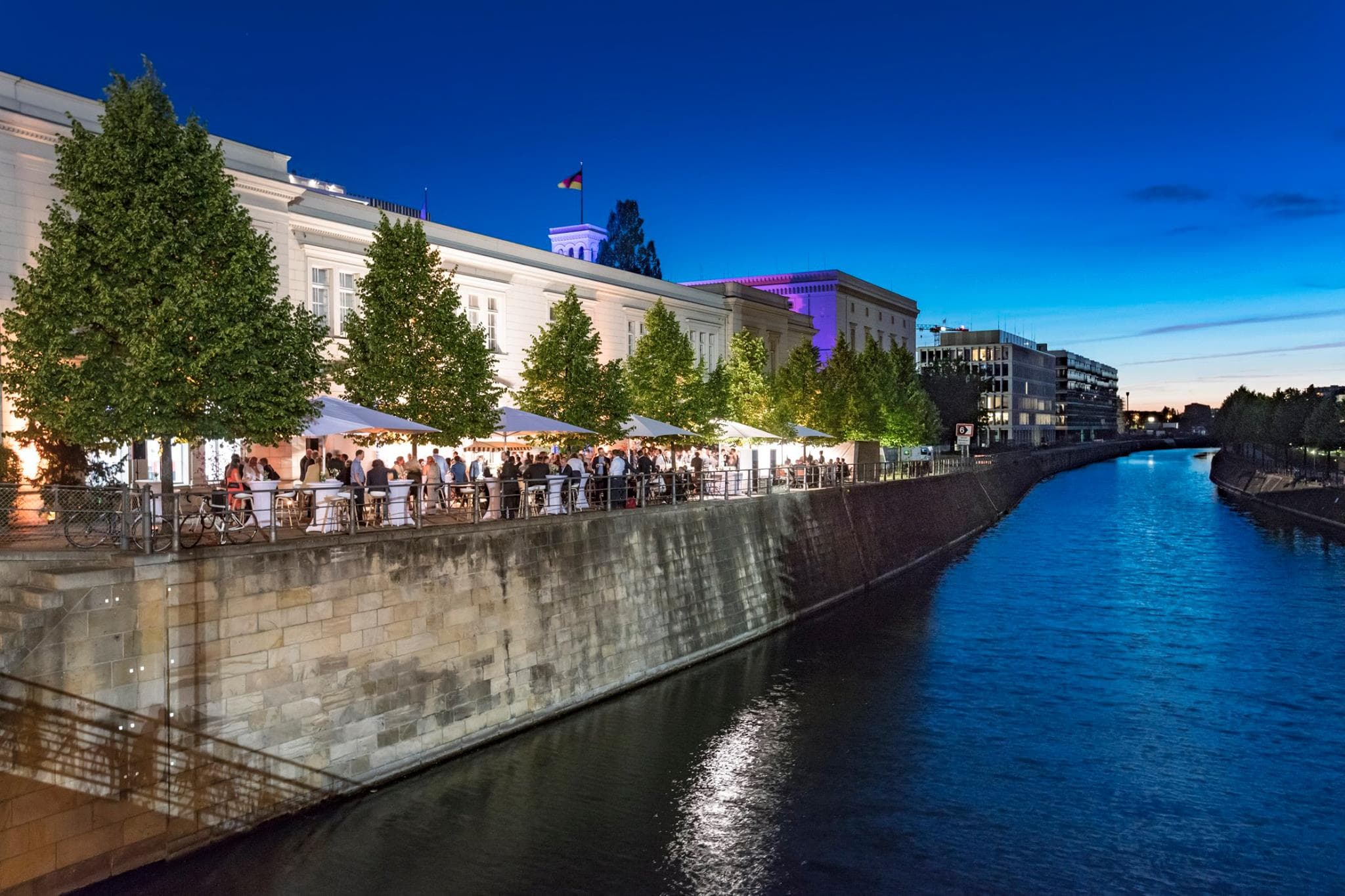 Die Terrasse des Restaurant Konstantin in Berlin